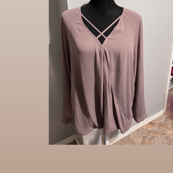 Blouse - Picture 2 of 5